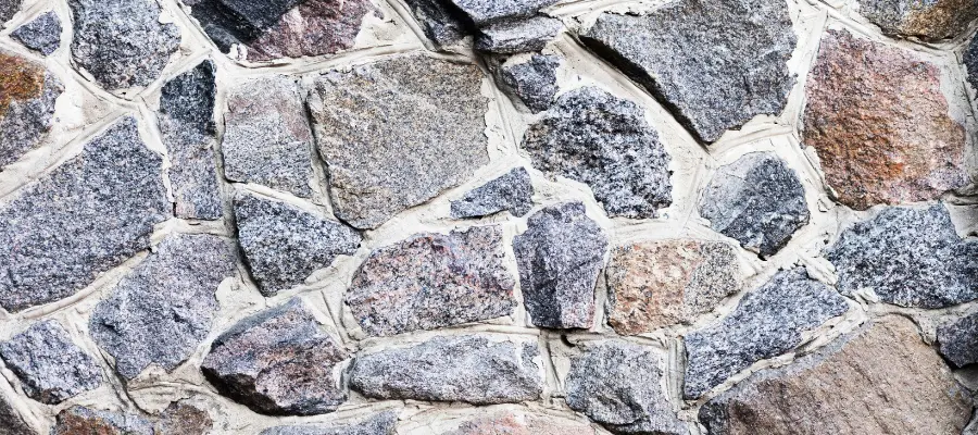 Types of stone masonry walls